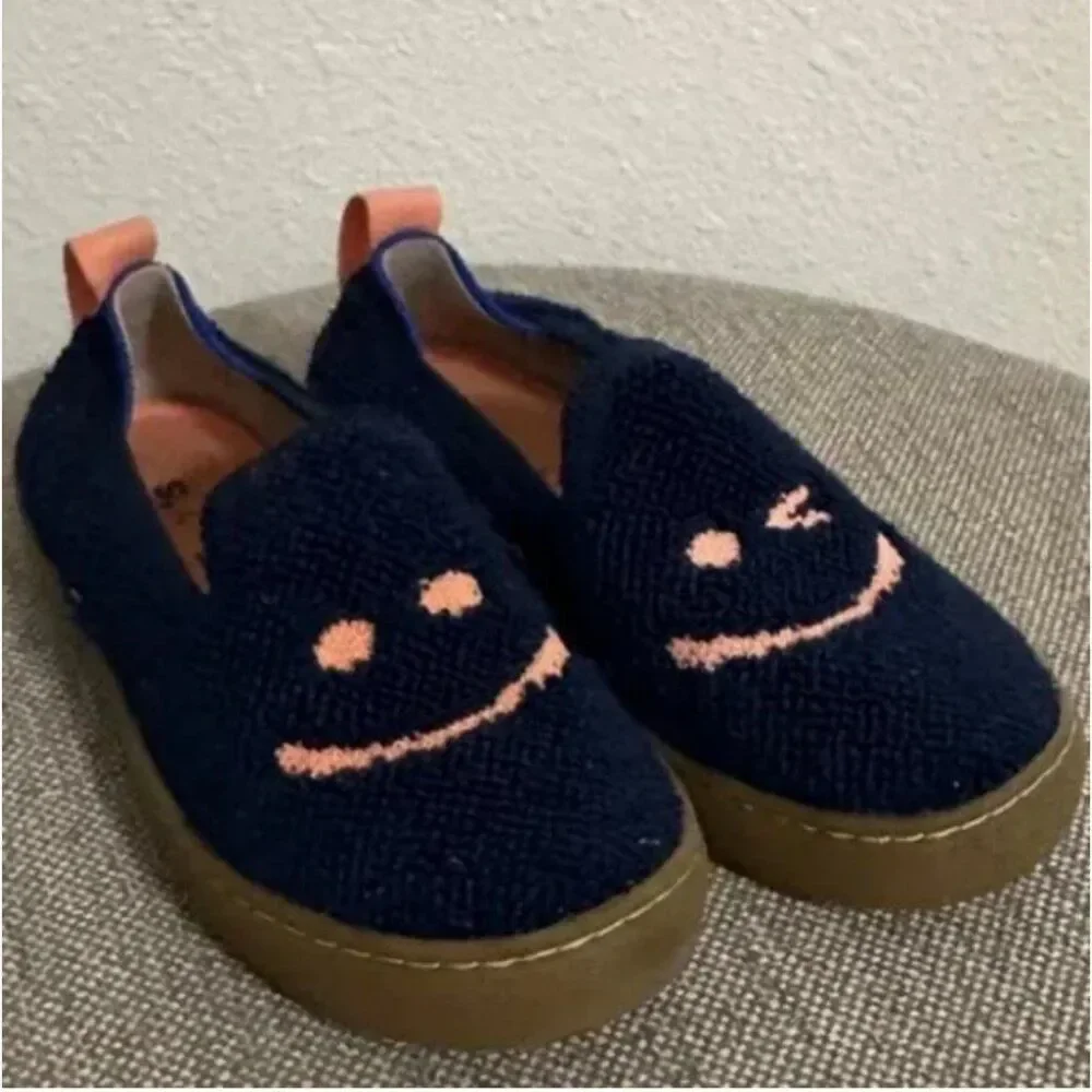 Rothy's The Kids Sneaker Knit Navy Blue with a Smile and a Winking Eye Size 13